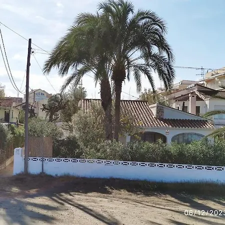 아파트 Casa En Primera Linea De Playa 데니아